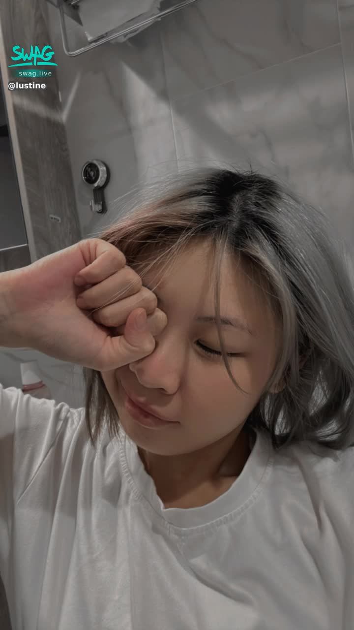 lustine : 十一點半開播！大家來熱鬧暖春嬌🔥