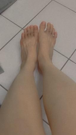 lovewowo5255 : 腳趾❤️