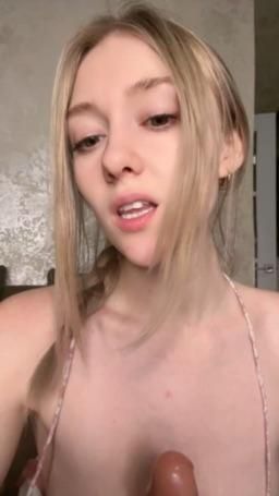 babytoy : pls daddy fuck my big boobs 😈🥵