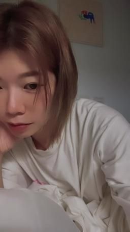 milk_xoxo : 🥲🥲身體不適,剛剛不小心睡著..今天休播一天
希望我睡個覺起來會好一點