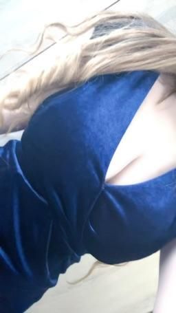 aisa : 這一身衣服喜歡嗎💕