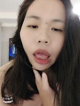 maysky : 跟粉絲約會色色好爽！！ 💦💦💦
高潮好多次😝😝😝
#實戰 #騷 #性感 #大奶🔥 #露點 #露臉 #呻吟 #全裸