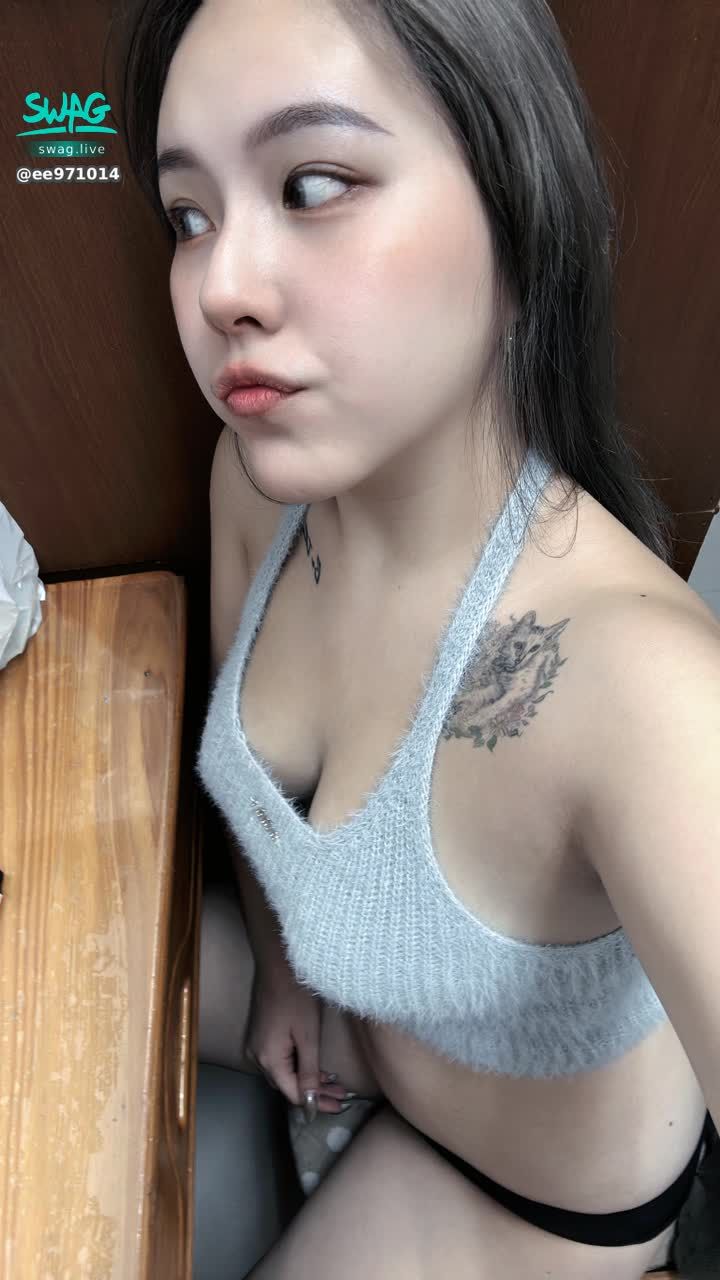 ee971014 : 快樂星期六🩵