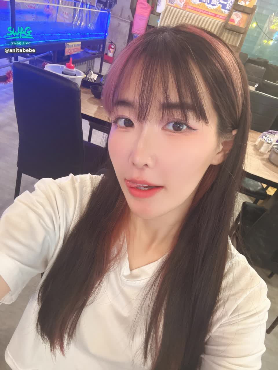 anitabebe : 11/20(四)22:45性感情趣蕾絲睡衣聊天居家女孩
達20萬鑽石 性感睡衣表演脫衣誘惑
#主題直播