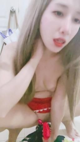 youyouzin : Dildo vagina