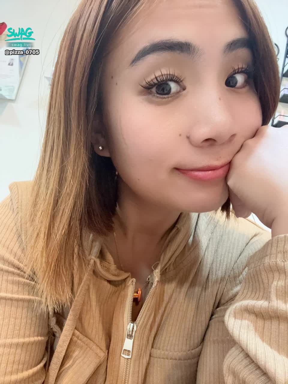 pizza_0705 : 最近上班壓力好大🫣想找人約會聊天紓壓
不用禮物的~想出來一起吃飯交朋友的🥰可以私訊我
#約會 #私訊 #sexy #性感 #生活 #日常