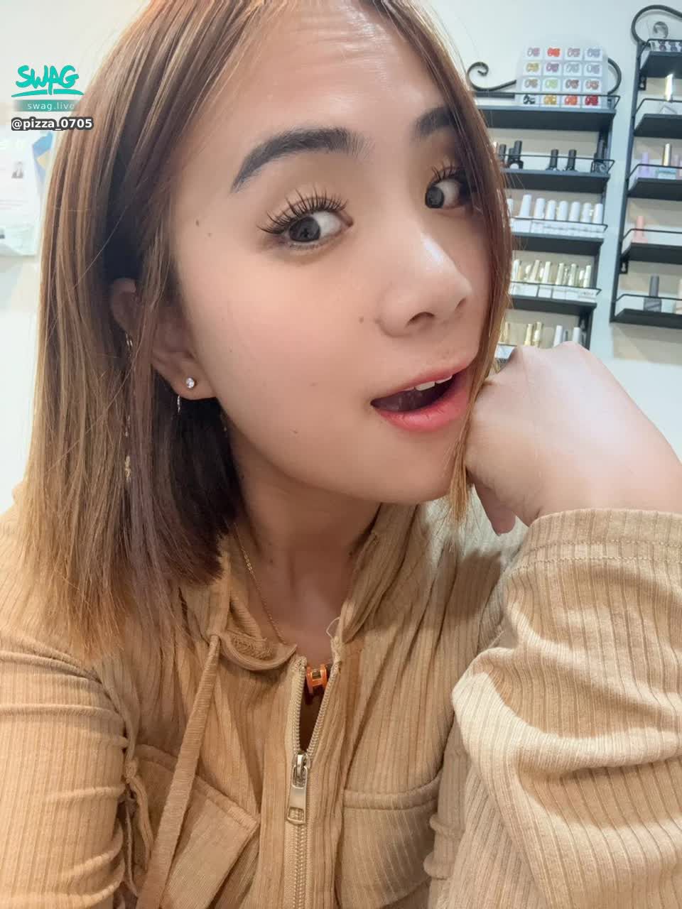 pizza_0705 : 努力工作!努力玩樂🥰
喜歡單身時的自己
努力對自己好~
#sexy #性感 #生活 #日常 #露臉