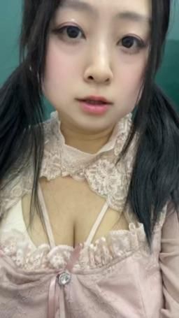 qianxingchen. : 上班ing 來滿足我呀