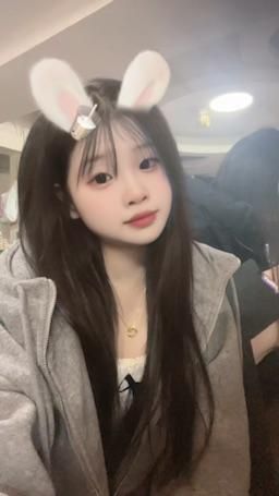 ickyclaw8579 : 别骗我了呗 我都20了。