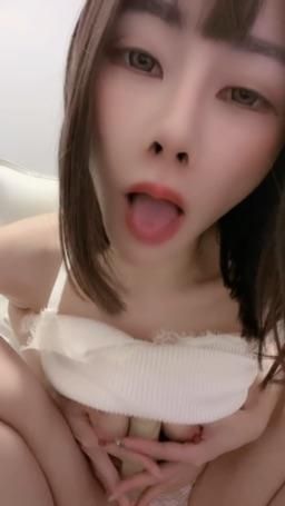 miyukibaby : 大UU幫你乳交💦🥛🙈夾棒棒射給我..