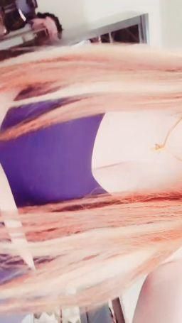 aisa : 這件長這樣 😆😆 #洋裝 #巨乳 Babe