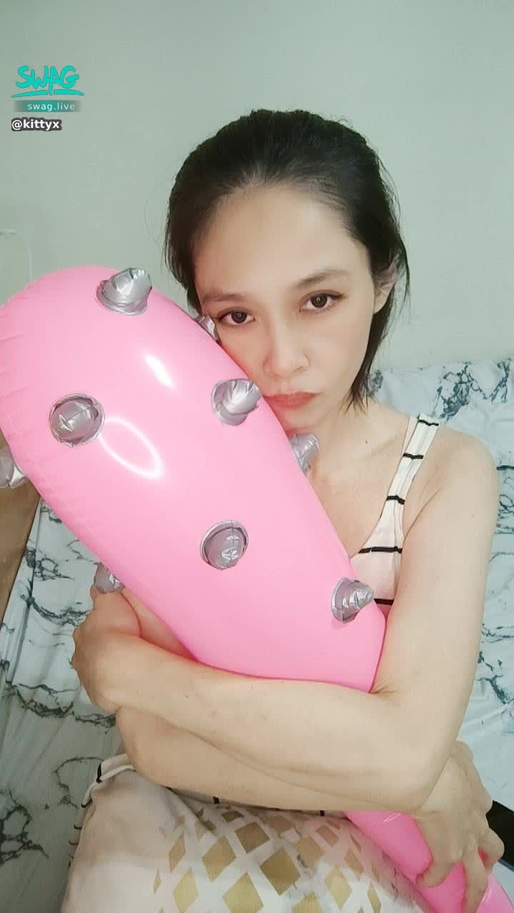 kittyx : 11/23 22：00
運動內內誘惑
滿5萬跳性感舞蹈
#主題直播