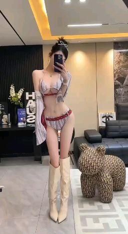 nage5210 : 老金只做高端精品,今晚的女主Iyna