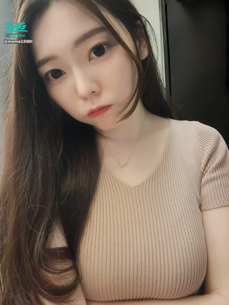 meme15000 : 大家！抱歉消失太久
前陣子手機送修了qq
明天下午4~8點會開播