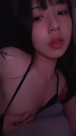 dagababy : 睡前想要🥺啊嘿顏玩奶頭勾引你😍💓