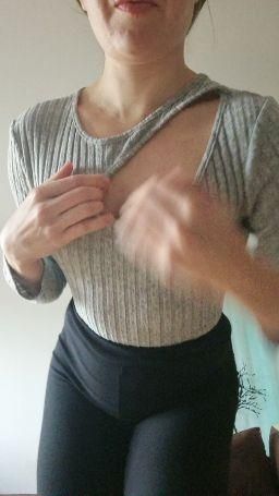 lessikitty : show tits