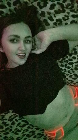 pinkpather : hot tease 🥰