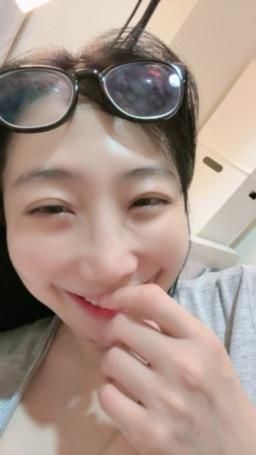 bershuka : 深夜誘惑🫦
#大奶 #乳溝 #深V