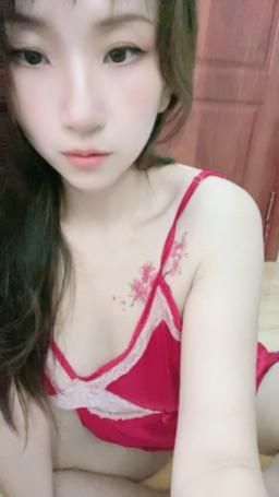 yangbaobao1314 : 11/21(五)14:00
想吃肉棒
满10万钻石，全裸抠穴
#主题直播