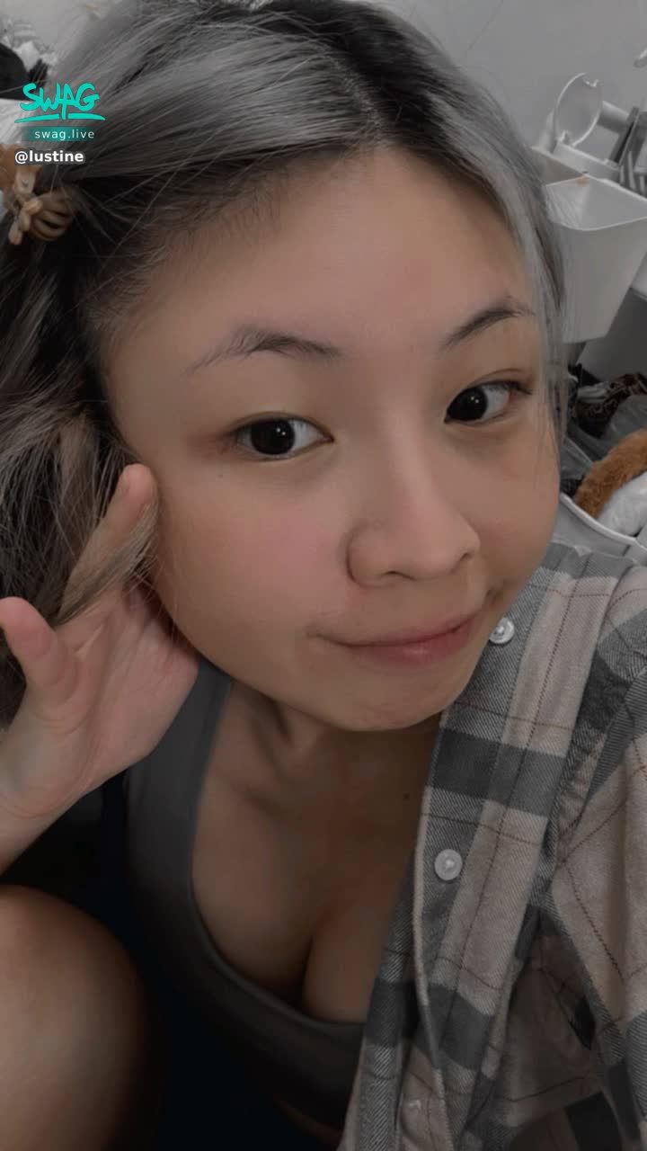 lustine : 今天比較有空~可以來還1.1的部分
有人要客製化1.1的請私訊😈😈😈
#私訊 #sexy #性感 #生活 #可愛 #露臉 #甜美