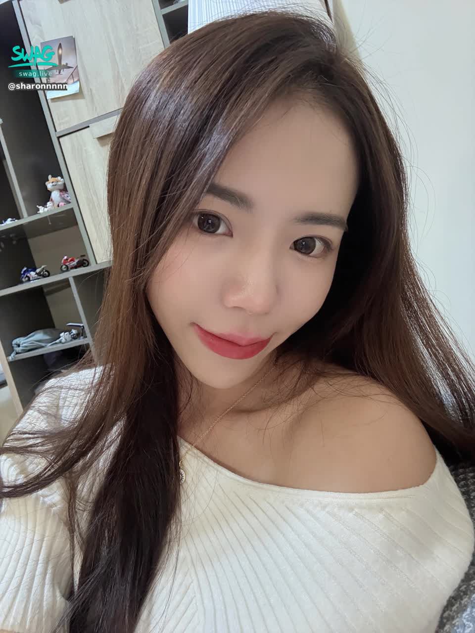 sharonnnnn : 晚點上播❣️❣️