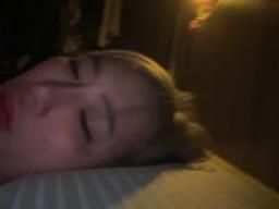 arielbb : 🔥 強勢回歸・限時曝光
Babe露臉顏射口爆
必解鎖
這次的畫面,不只是刺激——是衝到你無法迴避的那種。
近到讓你臉紅、狠到讓你心跳失控,整段內容就是為敢解鎖的人準備的。