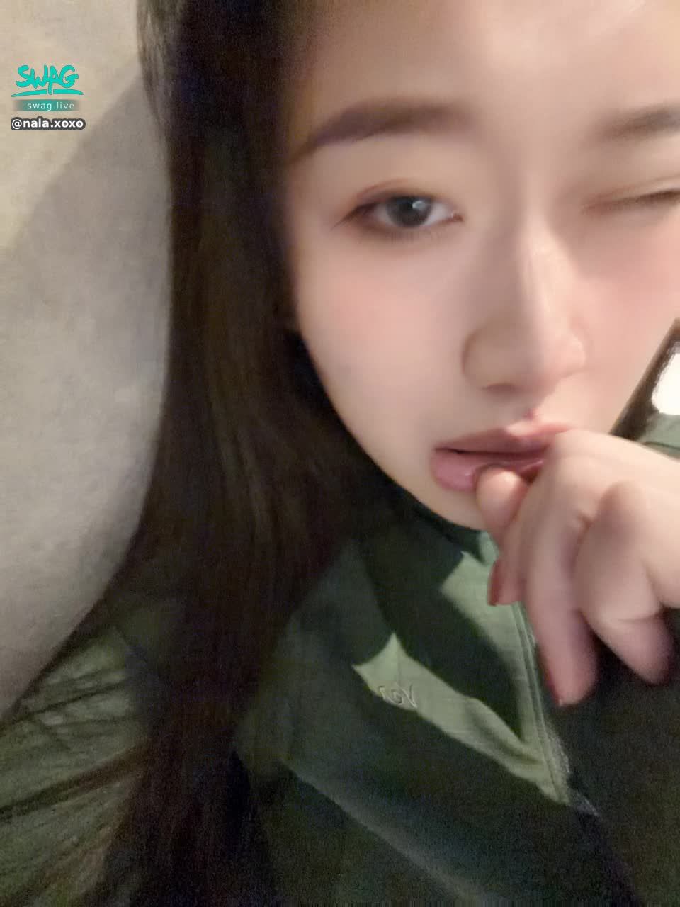 nala.xoxo : 高顏值新人😗E奶翹臀
還不追蹤密娜拉嗎😈
#新人 #露臉 #性感