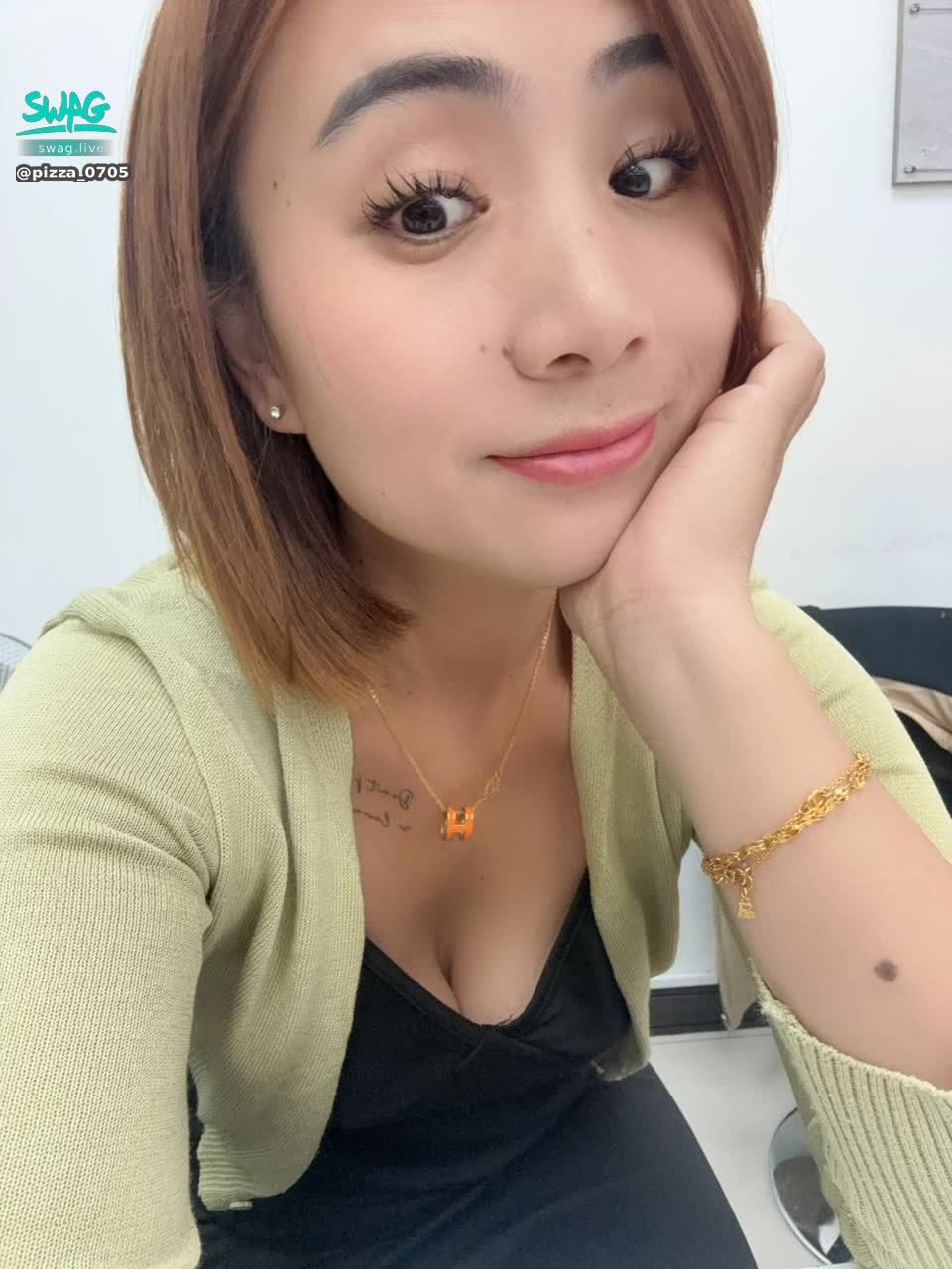 pizza_0705 : 私訊問約會的~不用丟禮物約
只是想好好認識新朋友❤️
一起出門吃飯~聊天呦

#約會 #私訊 #日常 #生活 #吃飯 #露臉