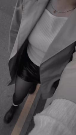 fornnarax : 睏死了但完全睡不著🥲跟大家分享昨天的穿搭