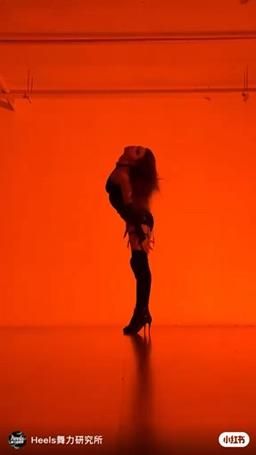 youlingxiaojie : look me