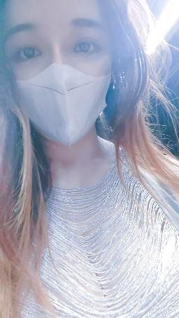 jojomissyou : 好多人在等車