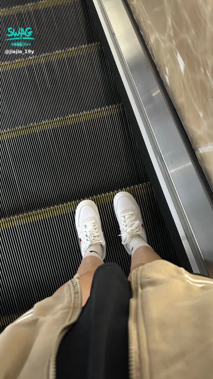 jiajia_19y : 改4:00直播喔～手機還沒有100%🥹🙏