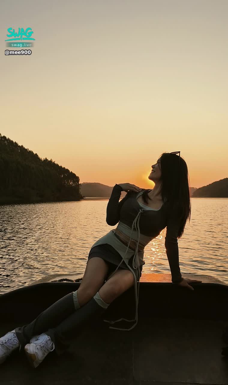 mee900 : 出来看星星嘛?不看星星也行你先出来#生活 #sexy #露臉 #長腿 #舞蹈老师