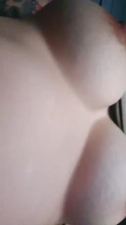 imkowan : 不管哪個角度看都很巨 可以乳交耶