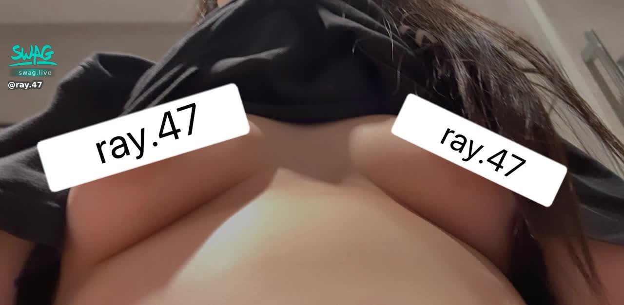 ray.47 : 回覆動態領取無碼照🍼
這週要11月最後一播嗎😪