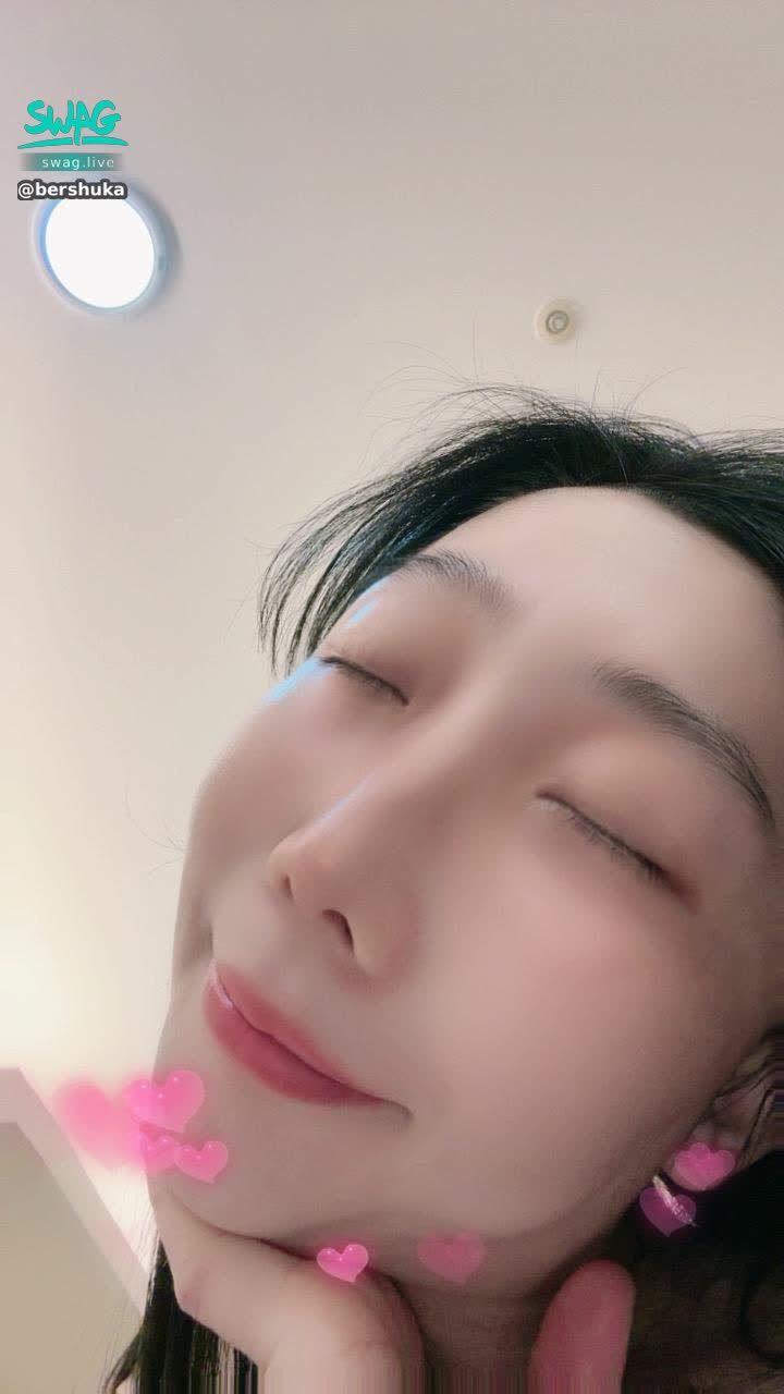 bershuka : 不明原因失眠⋯又失眠啦!好痛苦⋯苦笑😅我明天一定要運動~~~~~~~~~‼️‼️‼️‼️‼️