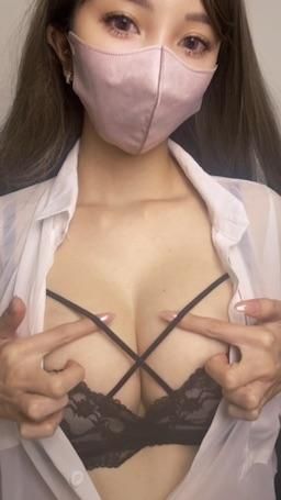 puppyloveu : 🔥🔥🔥本週新片🔥🔥🔥
➡️私訊10顆紫黑鑽💎領完整版片片
別錯過怕筆✏️直播用低鑽領片的機會

 1️⃣按下「追蹤」不會錯過怕筆的直播
 2️⃣看看「影片」➕「限動」先看我多騷
 3️⃣私訊 「怕筆本人」回覆 來跟我純❤️約會

I’m 怕筆✏️護理界🔞暗黑小曾莞婷💓