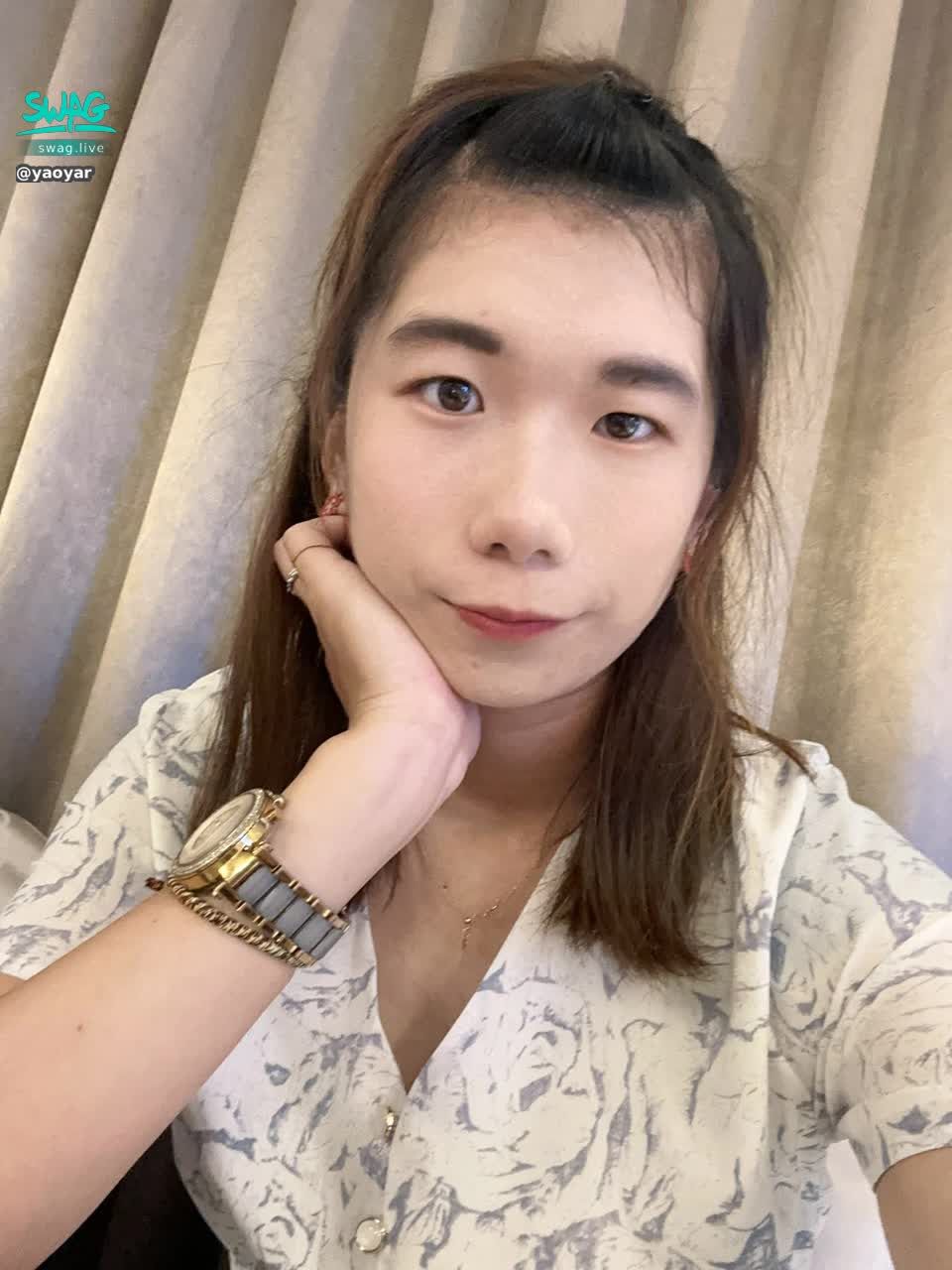 yaoyar : 在家裡悶太久哈哈~好想出門
誰要一起約會吃晚餐🤣

#約會 #sexy #性感 #生活 #日常 #新人