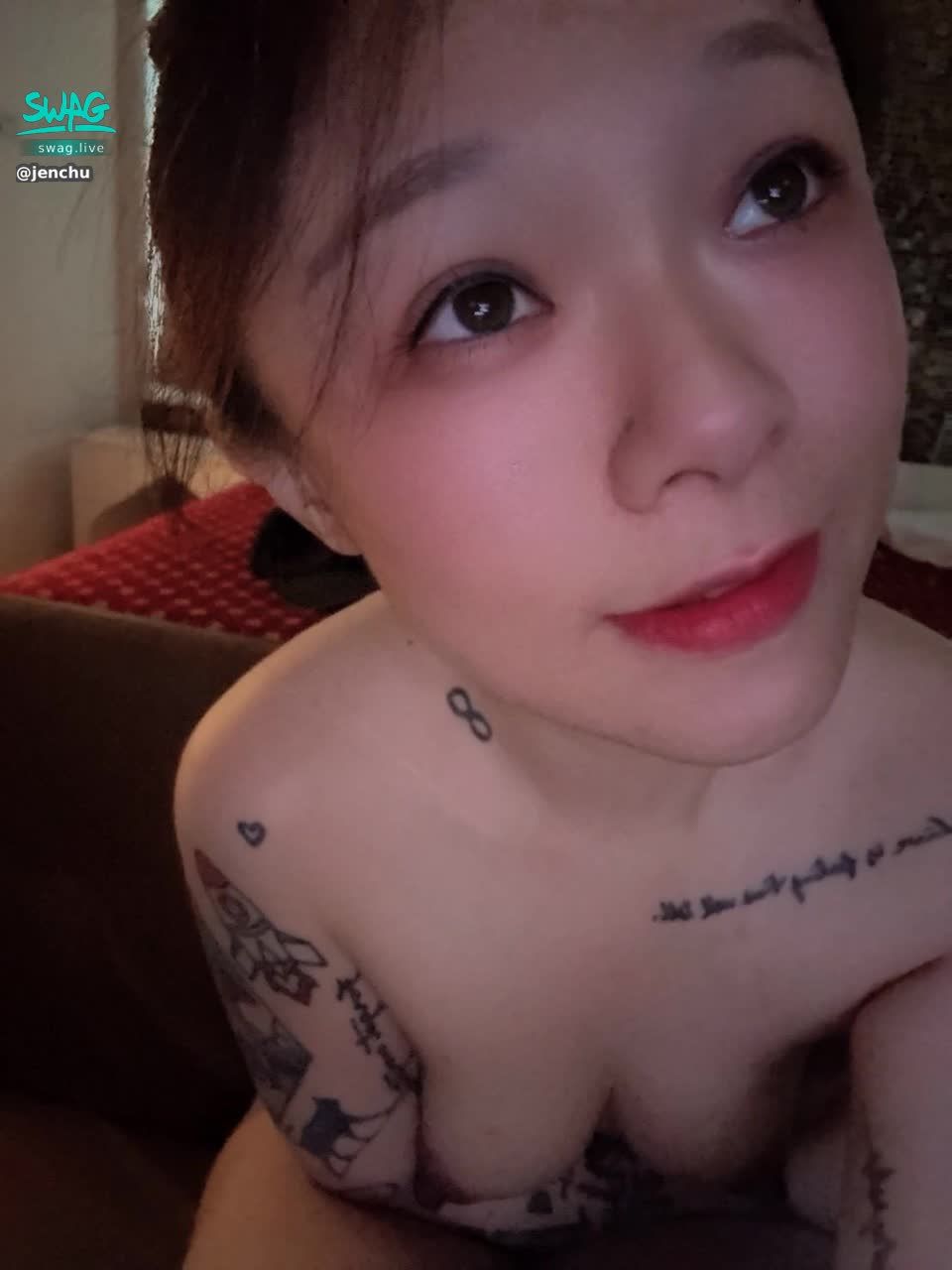 jenchu : 最近比較有空了
有寶寶想約會的嗎🫣
天氣冷可以一起吃火鍋~~

#日常 #約會 #sexy #性感 #生活