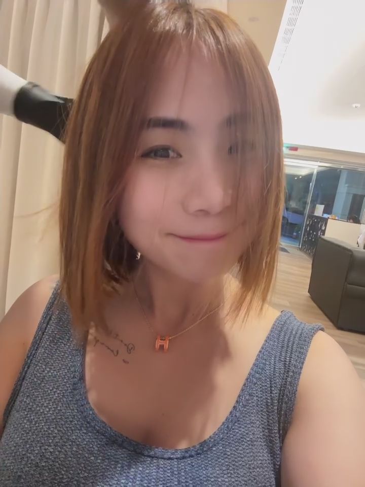 pizza_0705 : 約會不用禮物囉 但想要找真心認識~想要一起吃飯聊天的對象 你覺得自己是就私訊吧❤️ #約會 #私訊 #露臉 #甜美 #sexy #性感