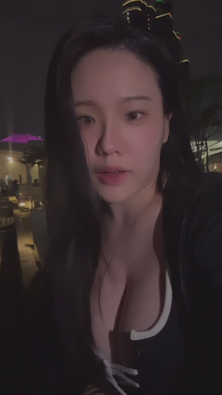 missgina : mimi今天也有事～我們明天見哦😘