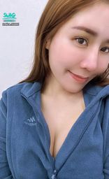 alice_333977 : 希望被球砸到的眼睛快點好💔
黃黃綠綠的瘀青😫嗚嗚