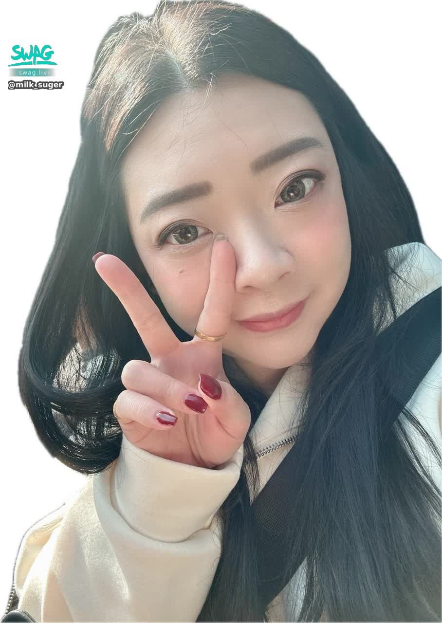 milk_suger : ❤️新主播❤️暴躁牛奶糖

私訊牛奶糖超級可愛😍
領私訊福利❤️Babe