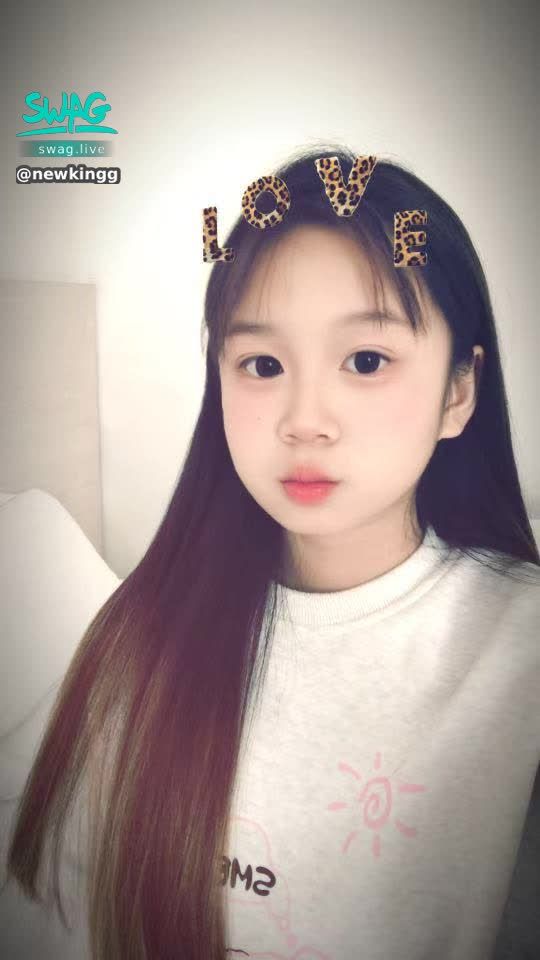 newkingg : 哥哥们晚上好啊