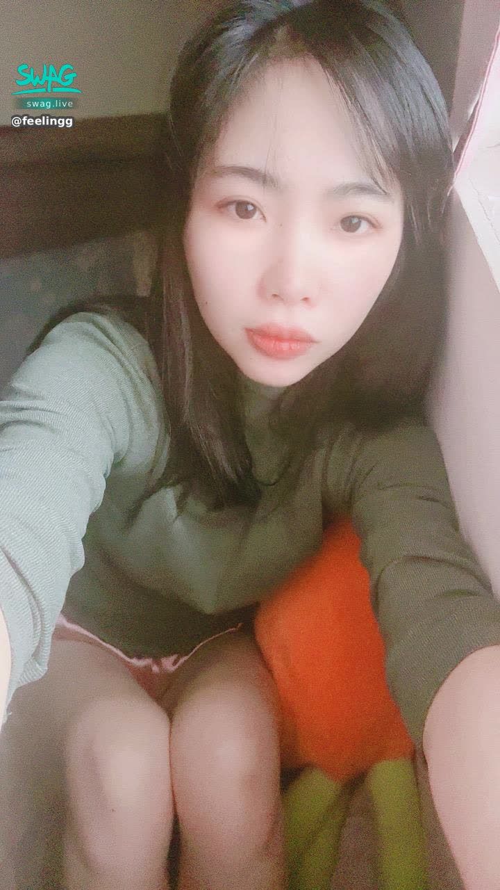 feelingg : 早安天氣好冷哥哥早上出門
記得穿暖一點🥰