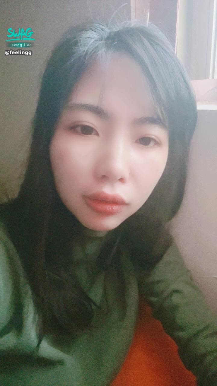 feelingg : 昨晚睡不好是因為想你🥺