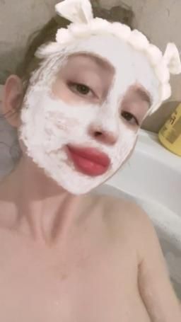 sweetkatty : so cute 🥰 hi guys 🤗