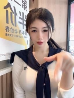 liuliuliu123123 : 今天白天有事，晚上直播哦，❤️