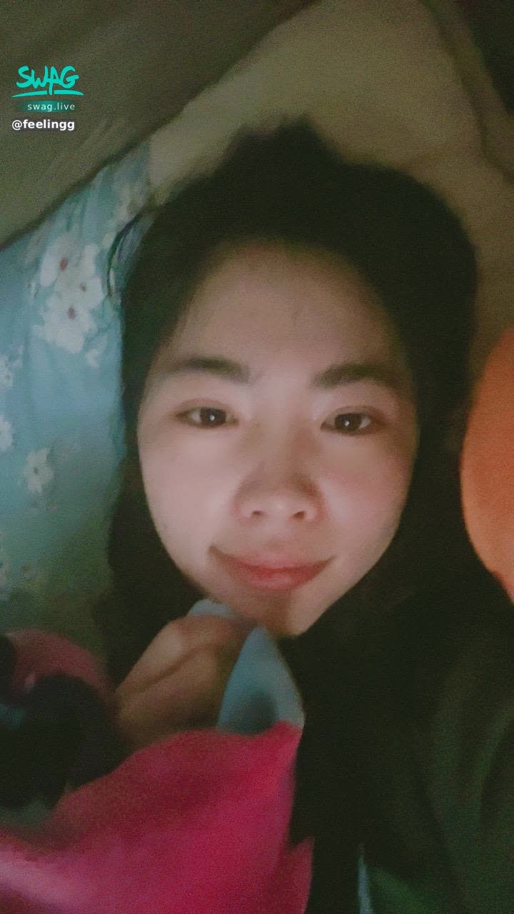 feelingg : 好想再睡5分鐘😛