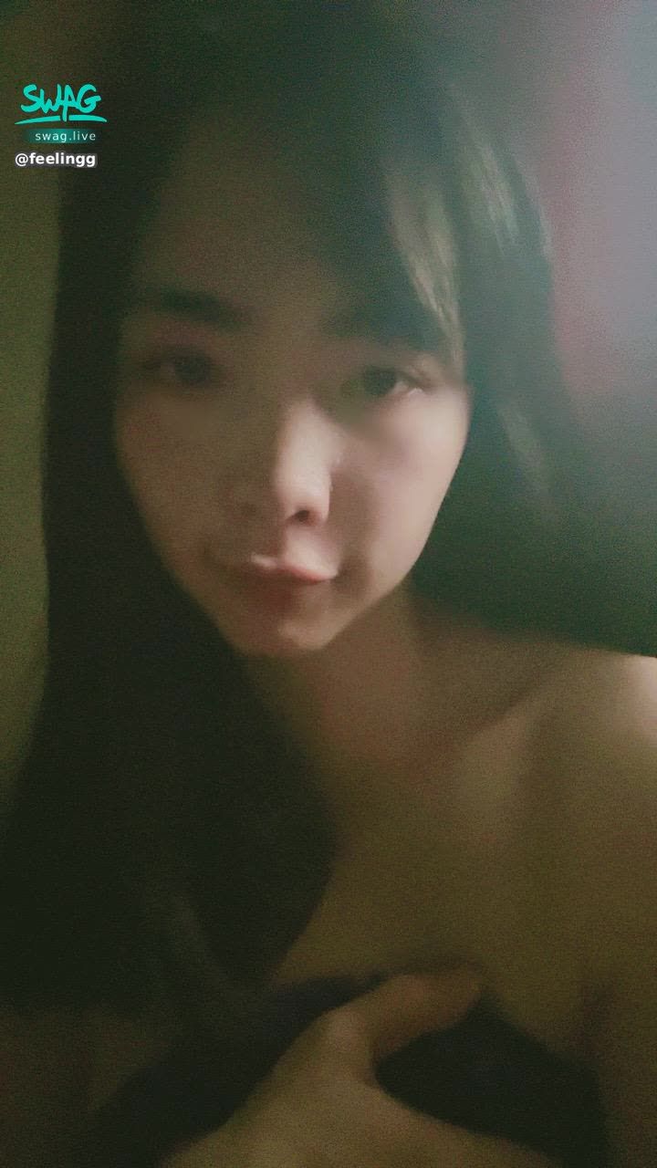 feelingg : 注意限動今天晚上會有不一樣的驚喜喔😊